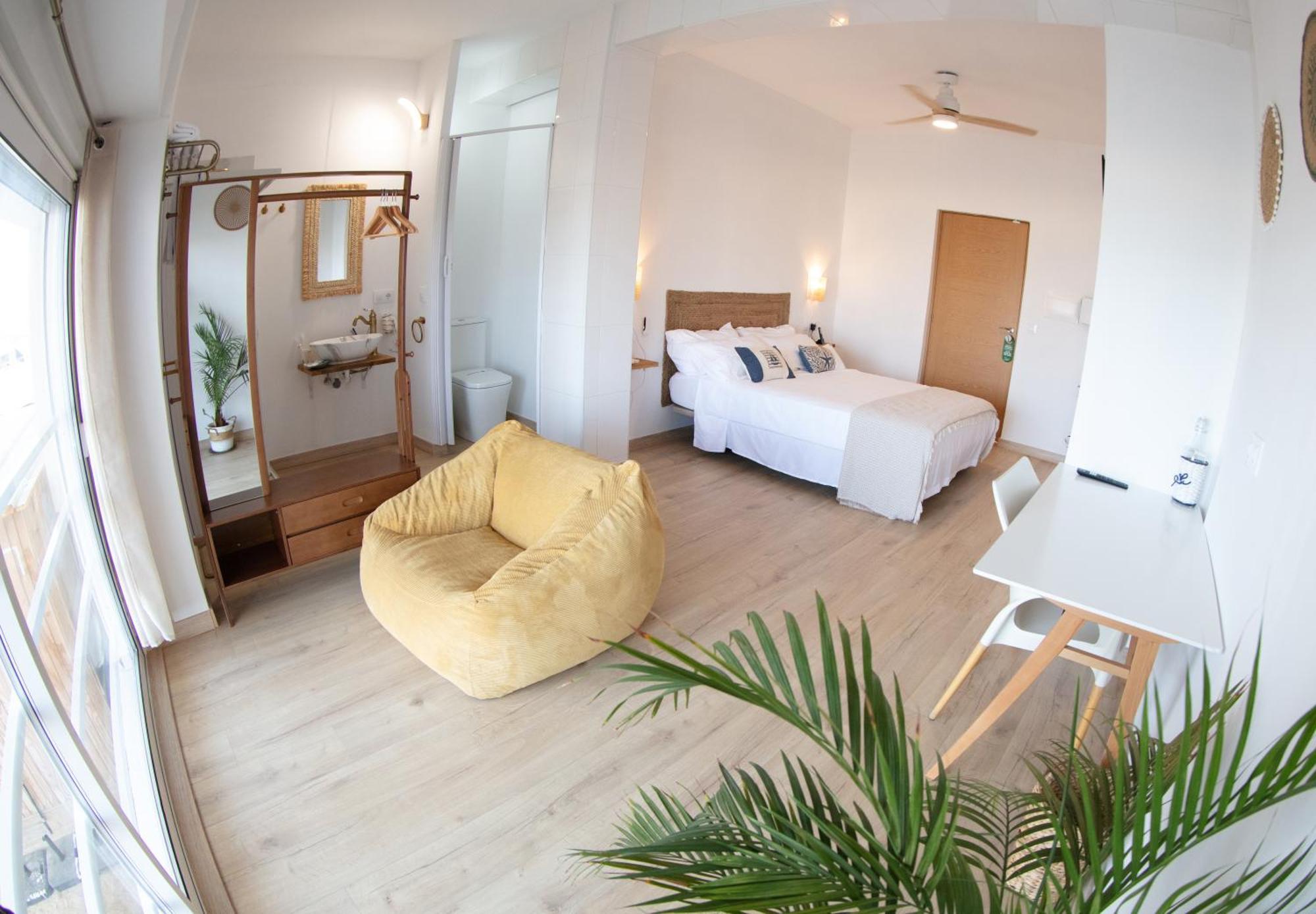 Hostal Playa Dreams Nautico Adults Garrucha Exterior foto